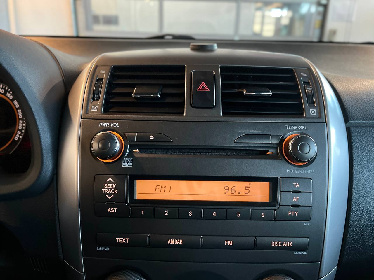TOYOTA COROLLA