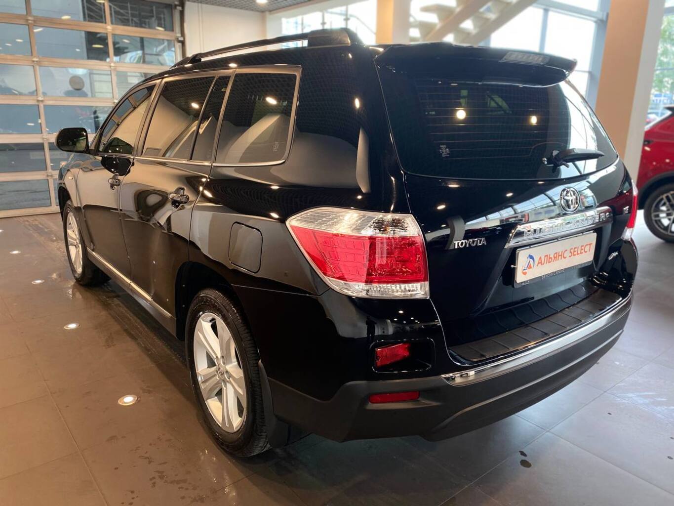 TOYOTA HIGHLANDER