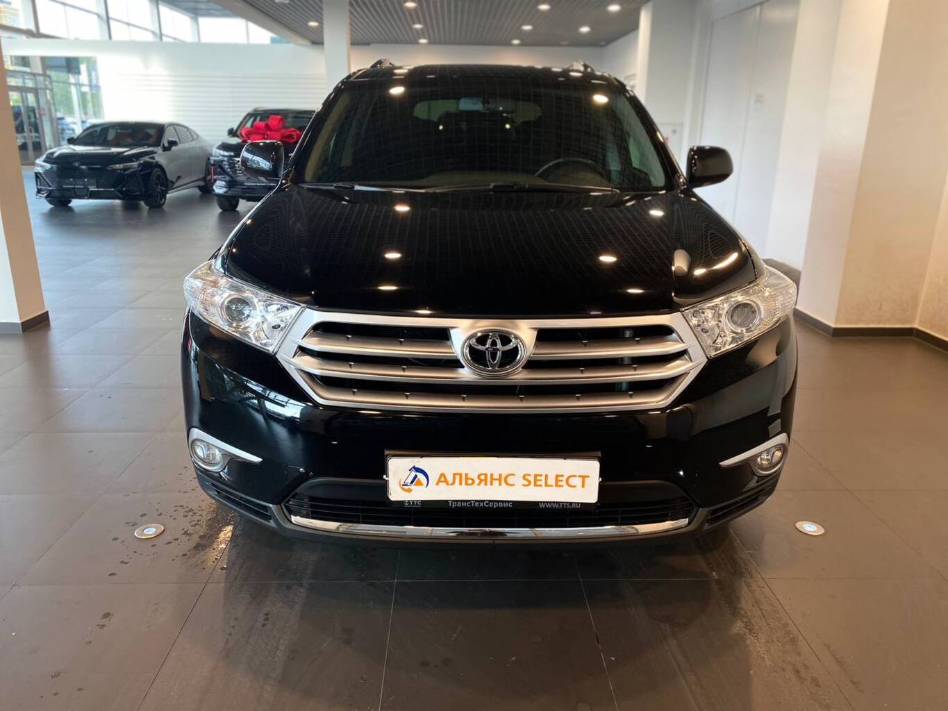 TOYOTA HIGHLANDER