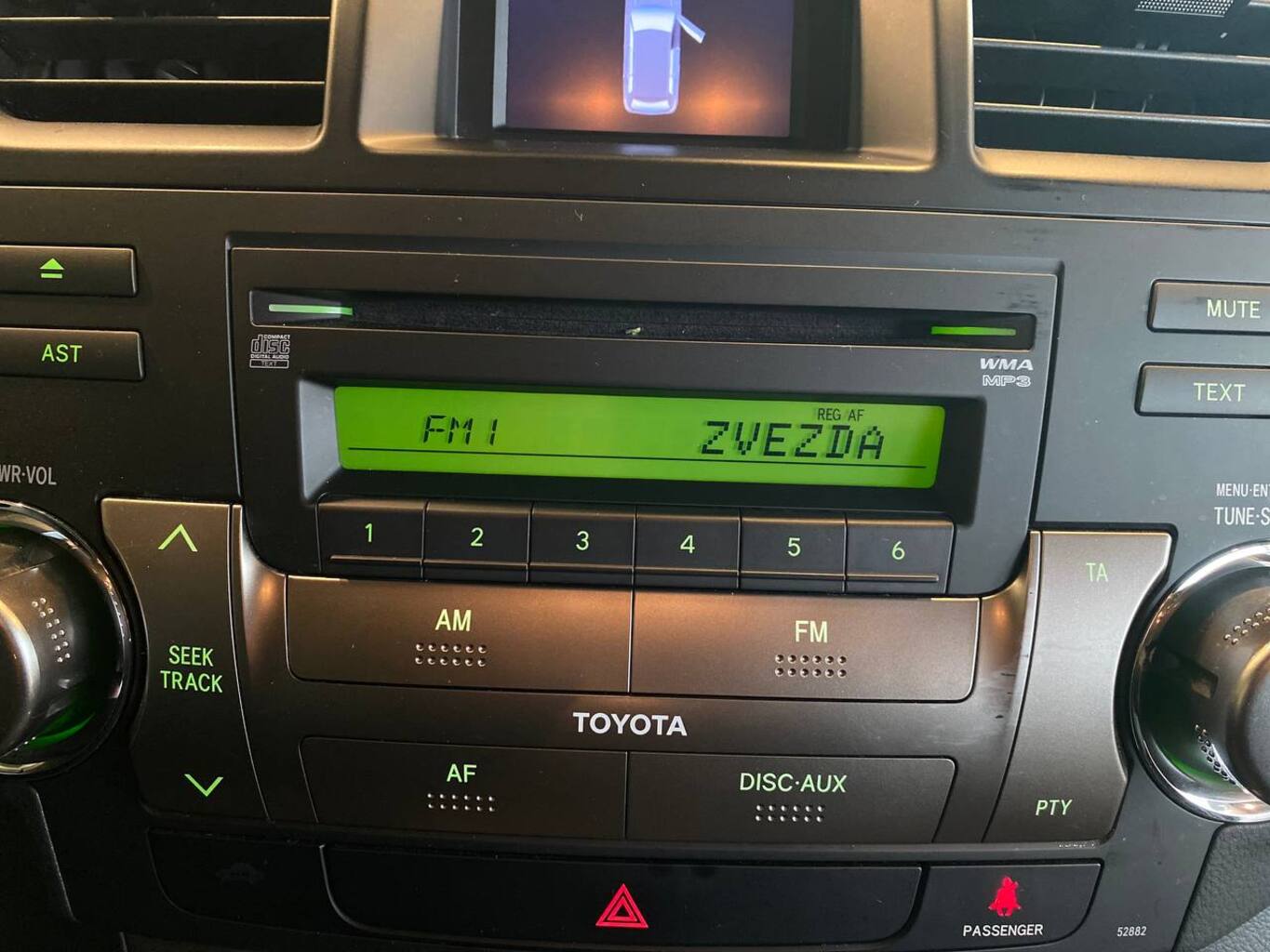 TOYOTA HIGHLANDER