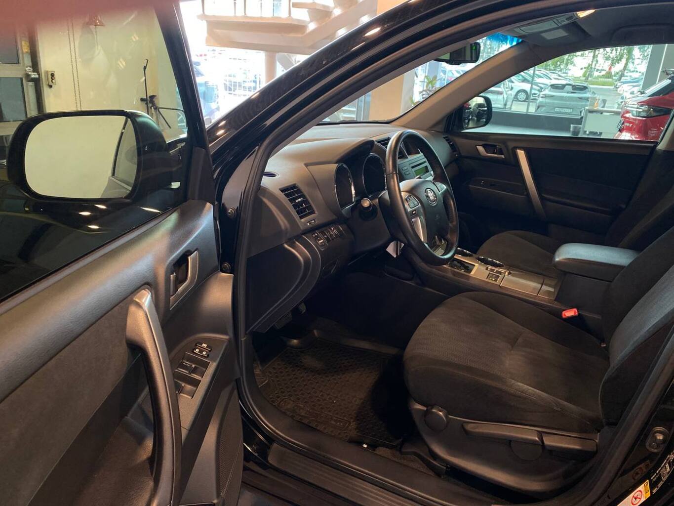 TOYOTA HIGHLANDER