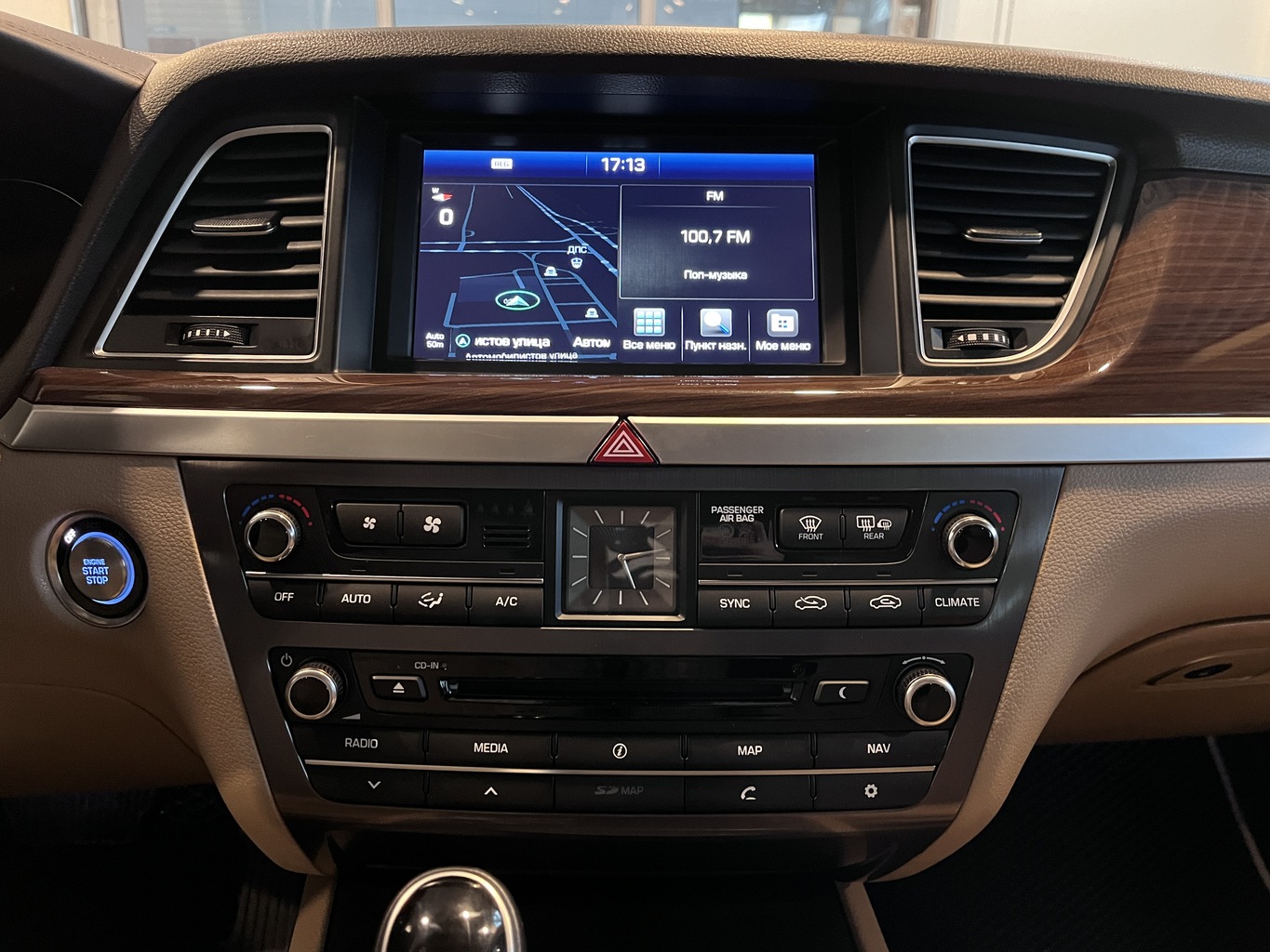 HYUNDAI GENESIS