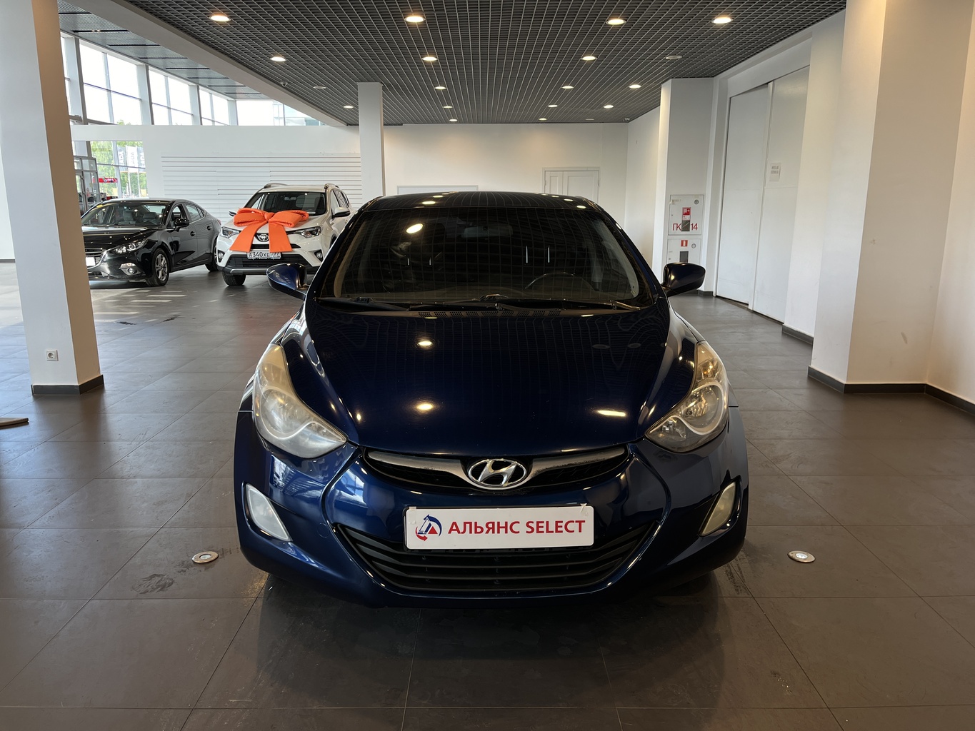 HYUNDAI ELANTRA