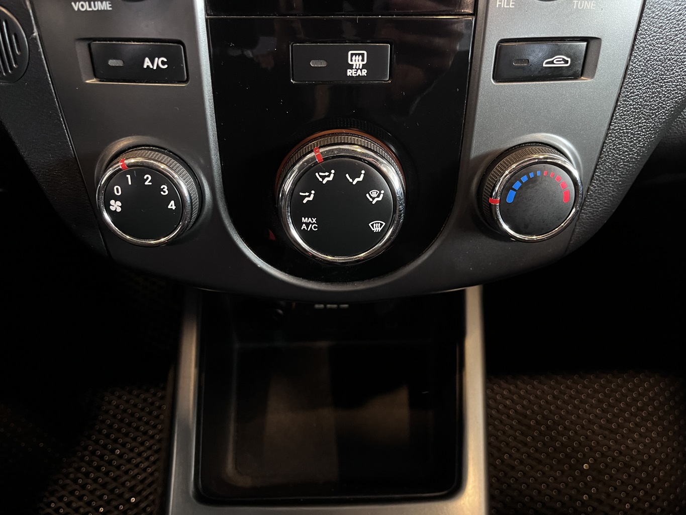 KIA CERATO