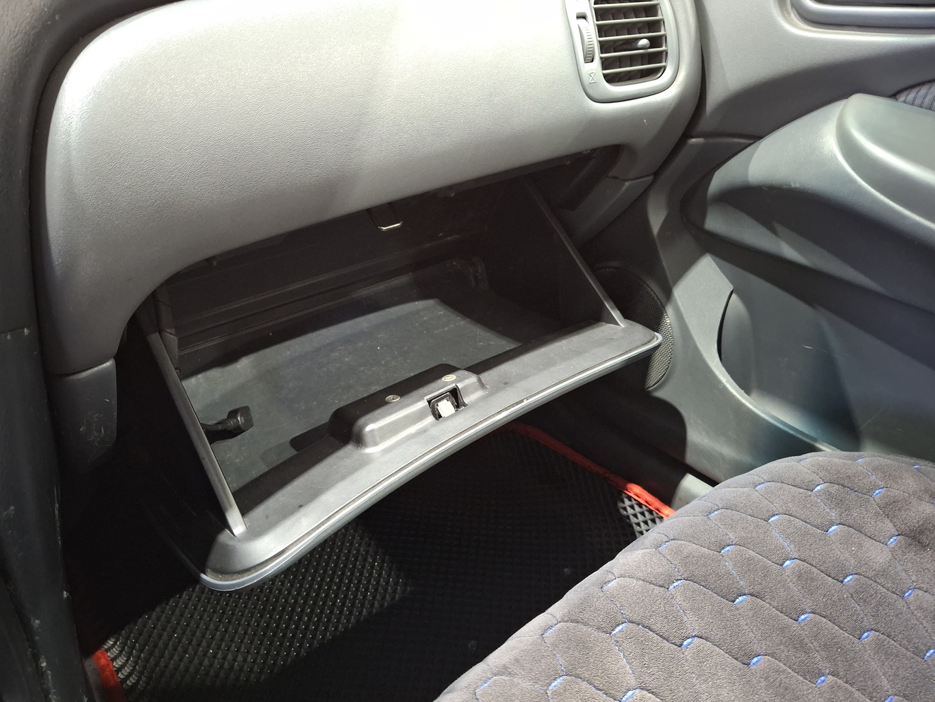 NISSAN ALMERA CLASSIC