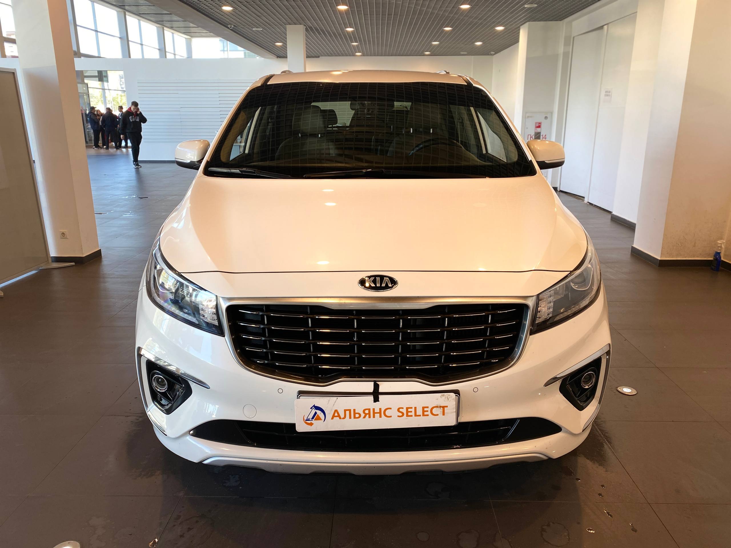 KIA CARNIVAL