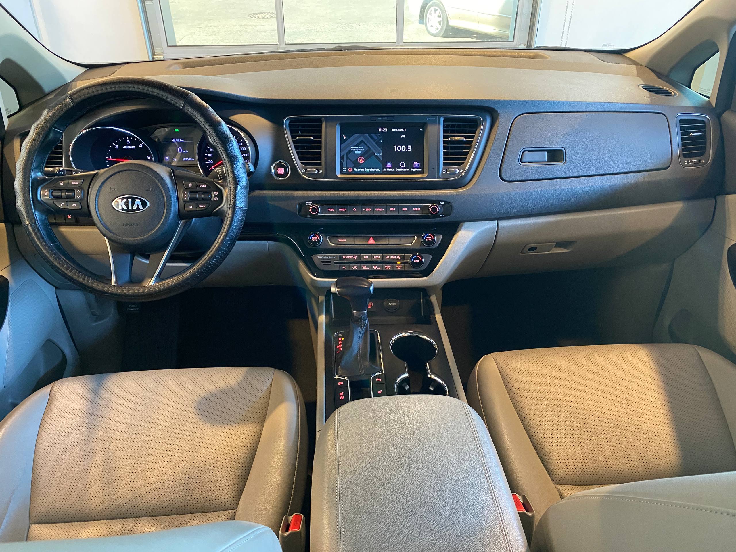 KIA CARNIVAL