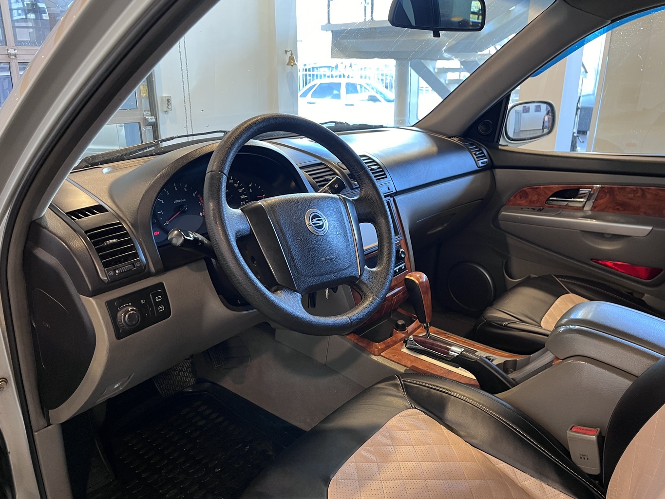 SSANGYONG REXTON