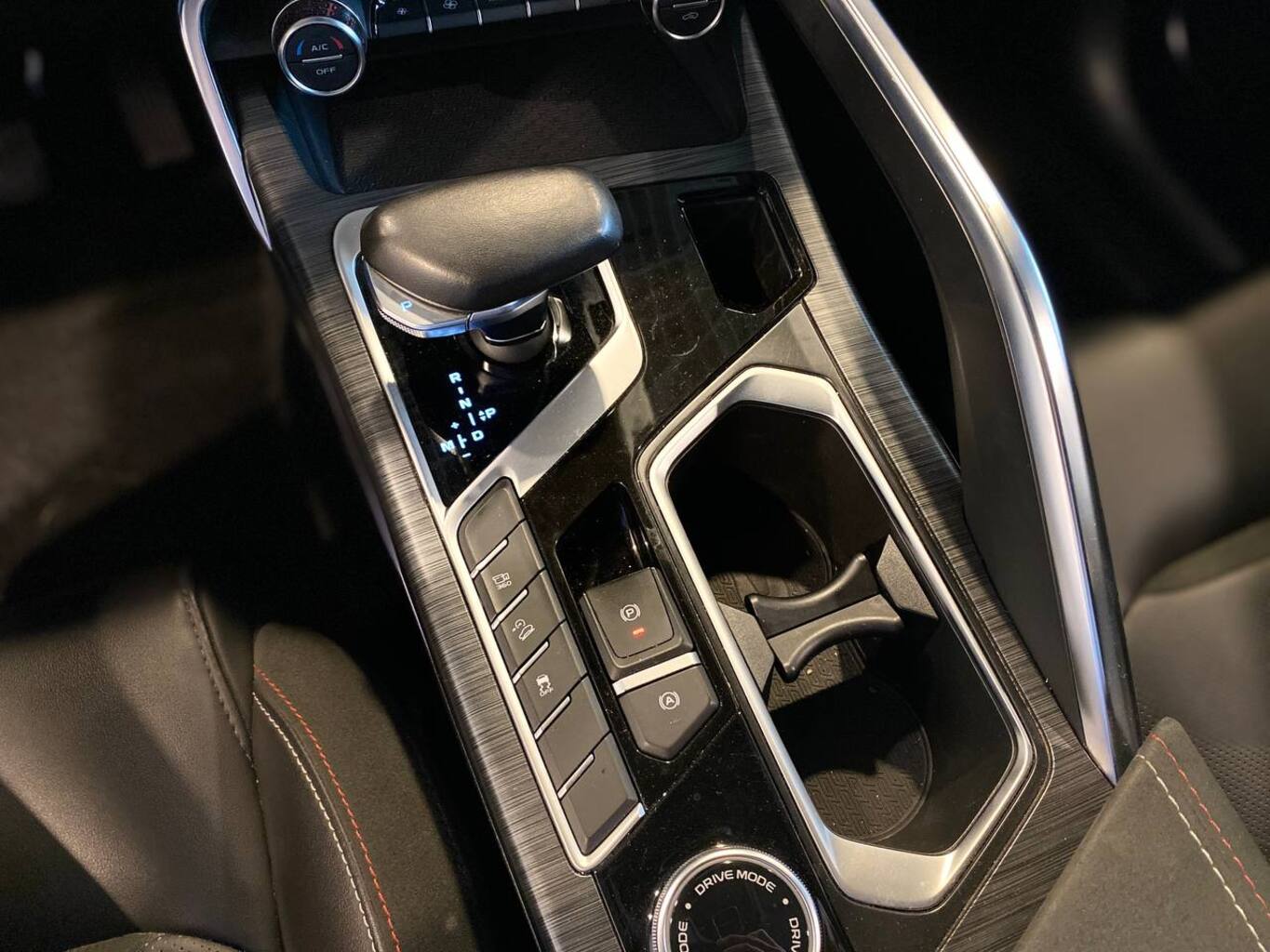 GEELY TUGELLA J1-FL