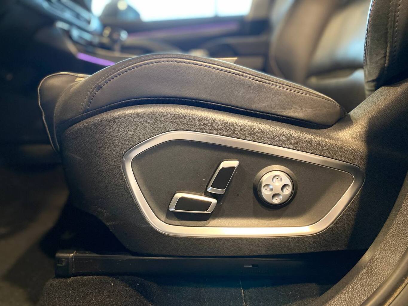 GEELY TUGELLA J1-FL