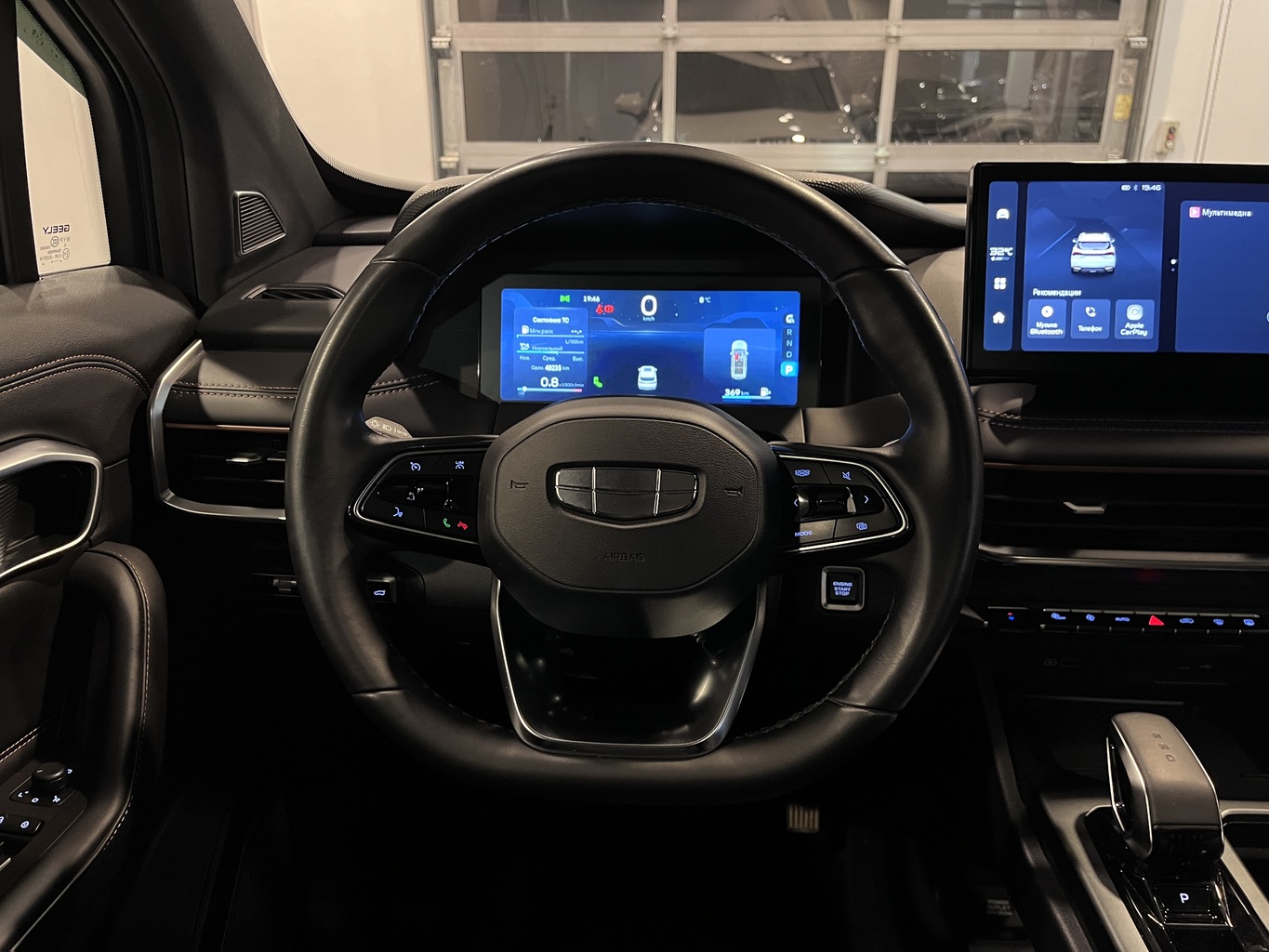 GEELY OKAVANGO (VX11)