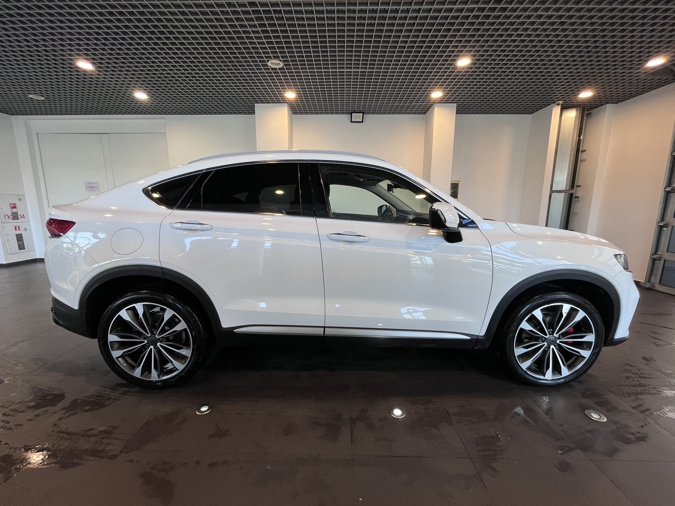 GEELY TUGELLA (FY11)