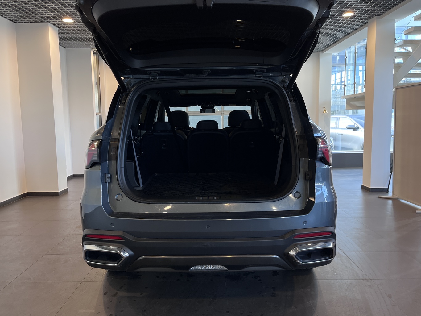 GEELY OKAVANGO (VX11)