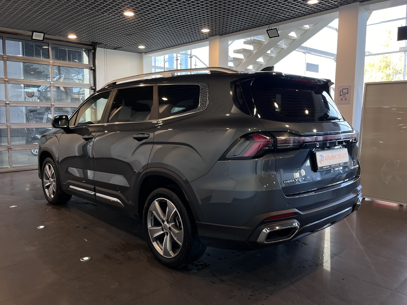 GEELY OKAVANGO (VX11)