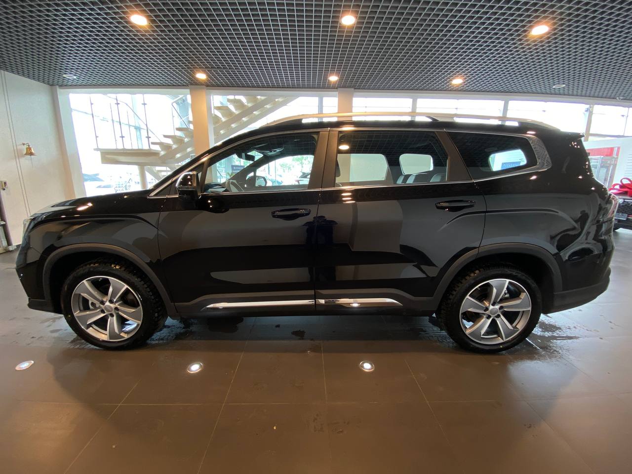 GEELY OKAVANGO (VX11)