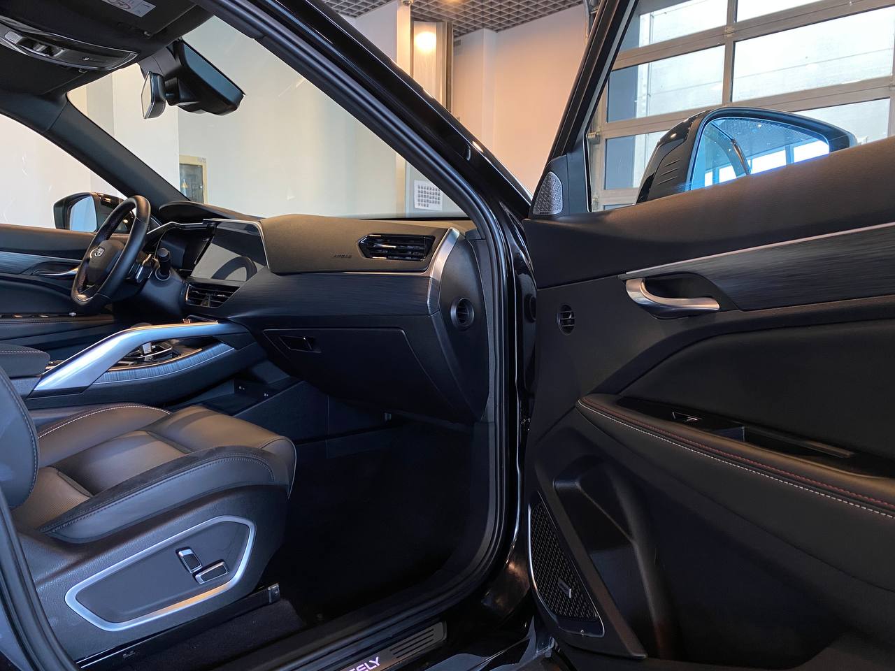 GEELY TUGELLA J1-FL