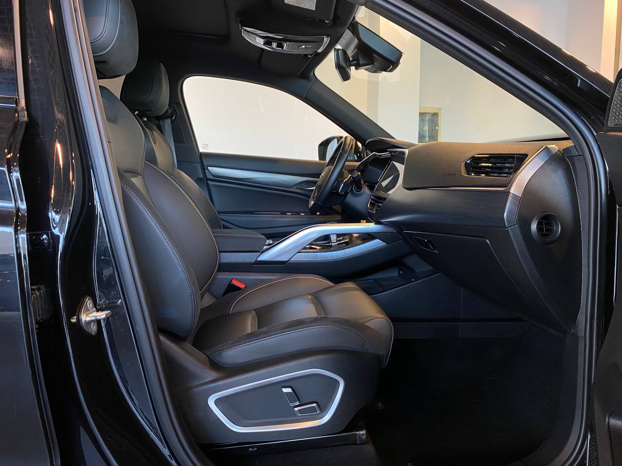 GEELY TUGELLA J1-FL