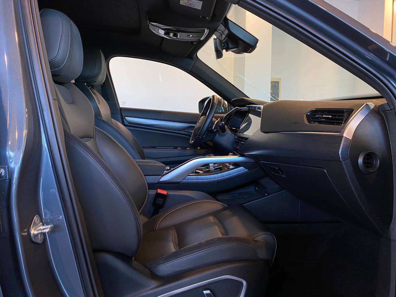 GEELY TUGELLA J1-FL