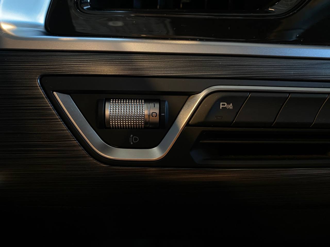 GEELY TUGELLA J1-FL