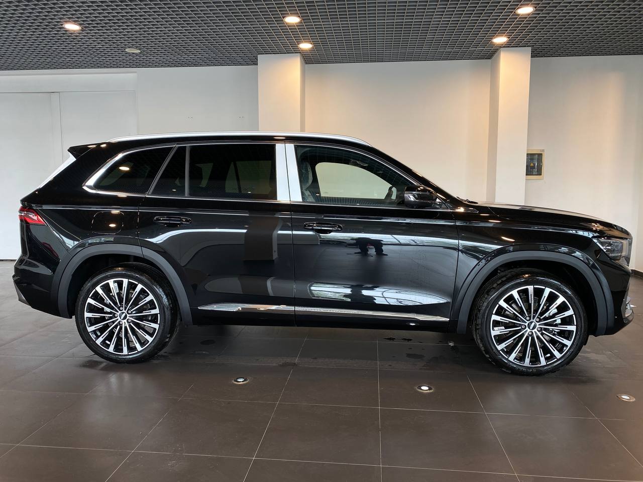GEELY MONJARO (KX11)
