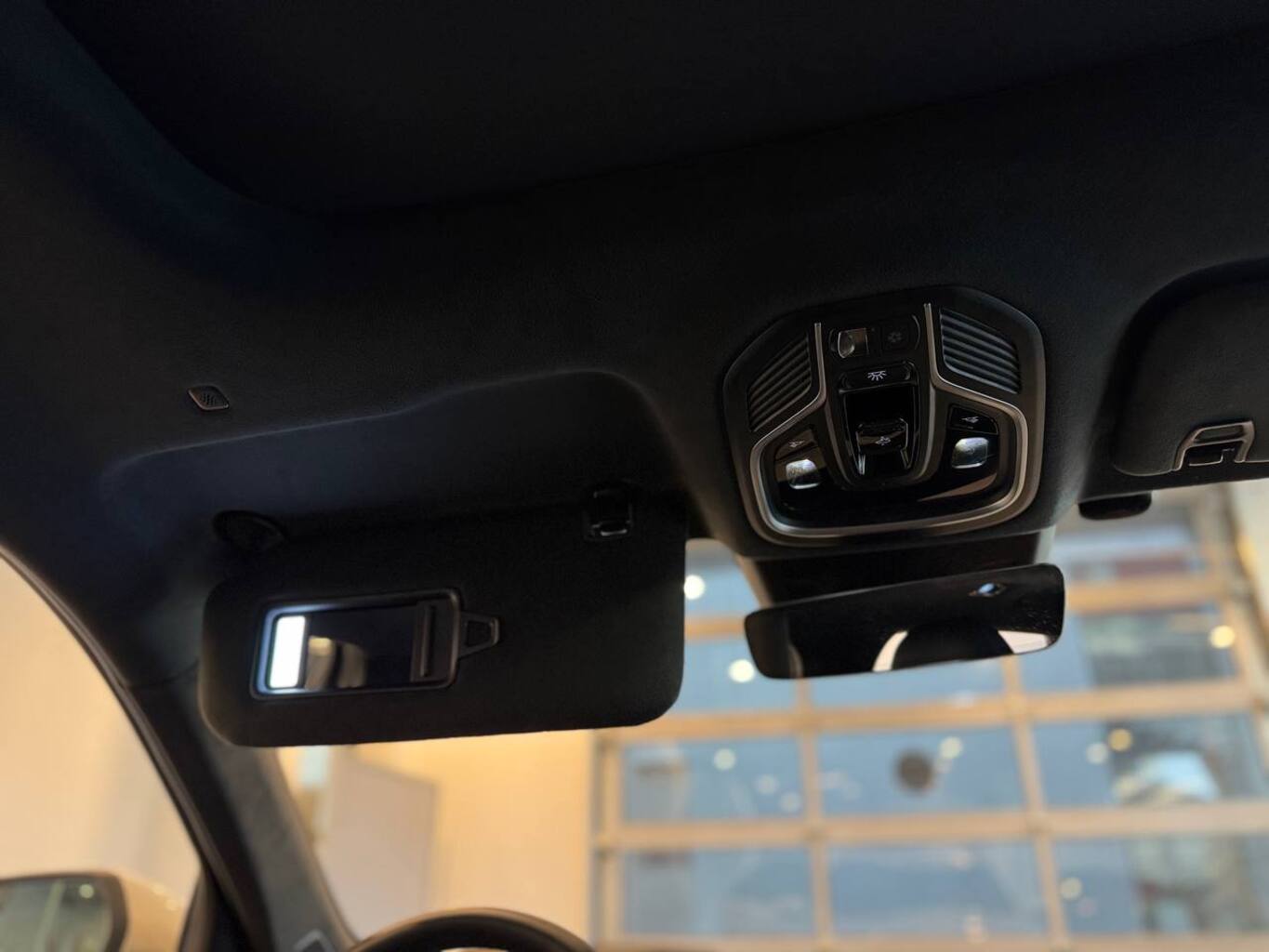 GEELY MONJARO (KX11)