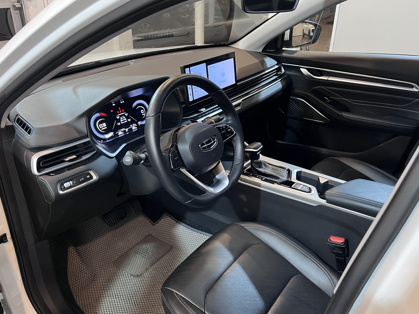 GEELY EMGRAND