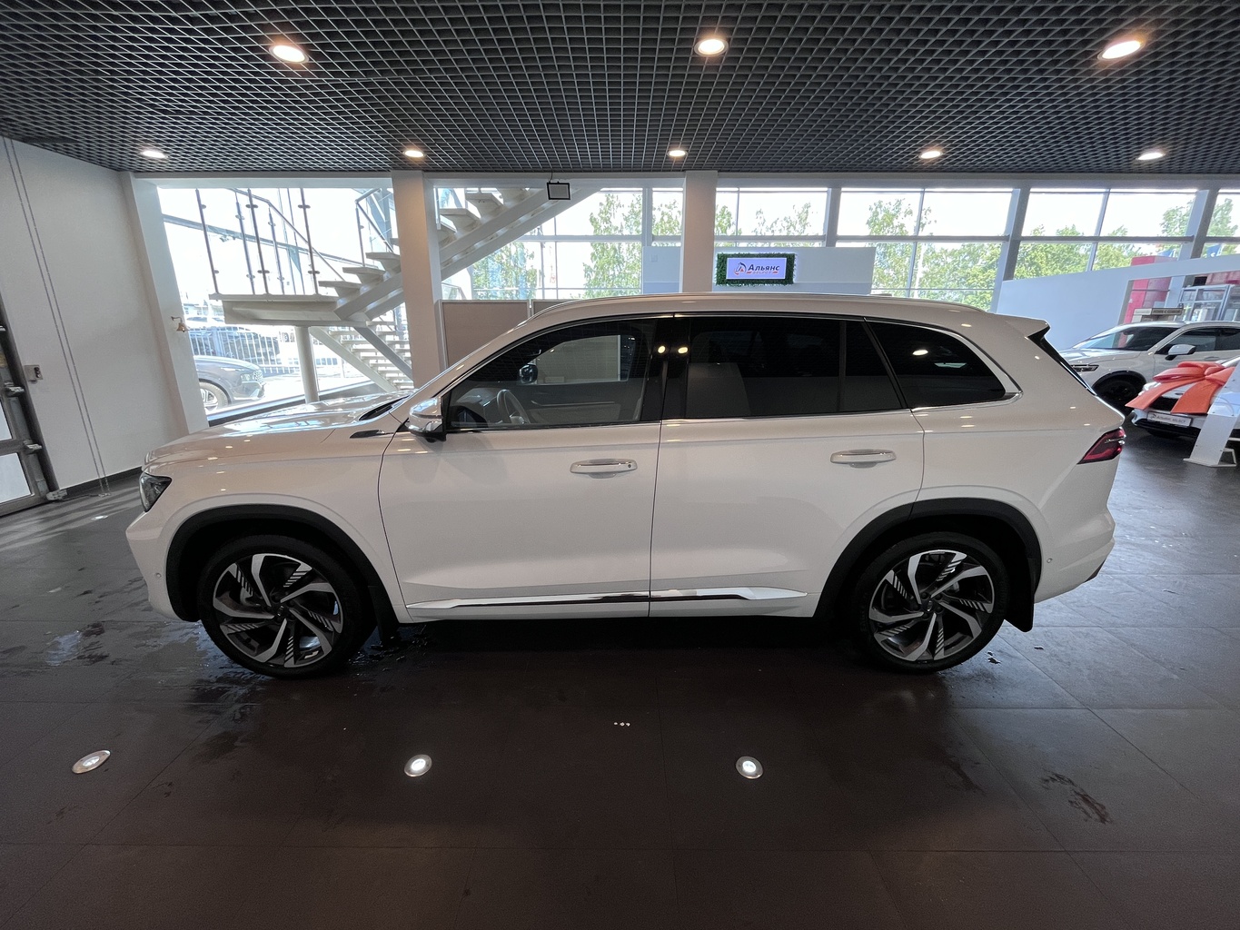 GEELY MONJARO (KX11)