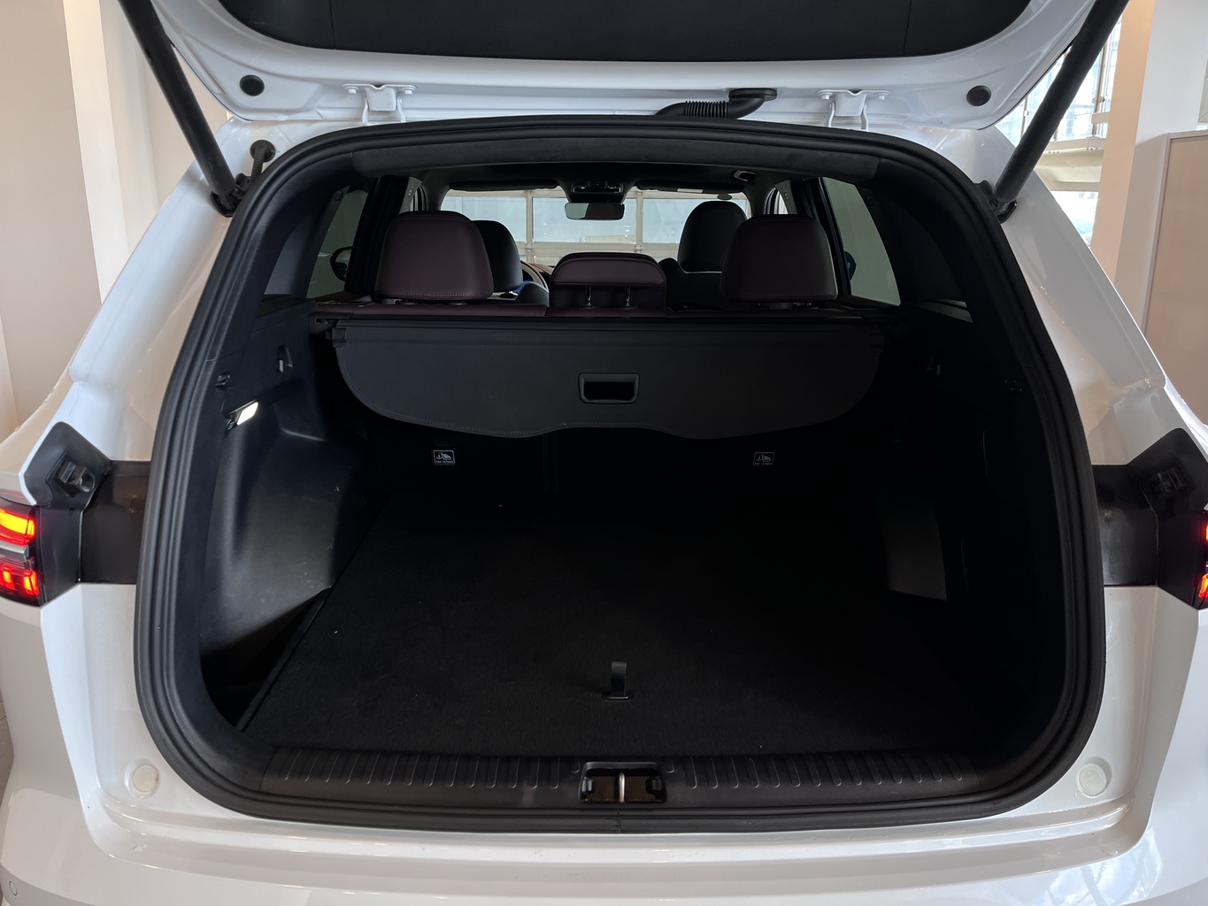 GEELY MONJARO (KX11)