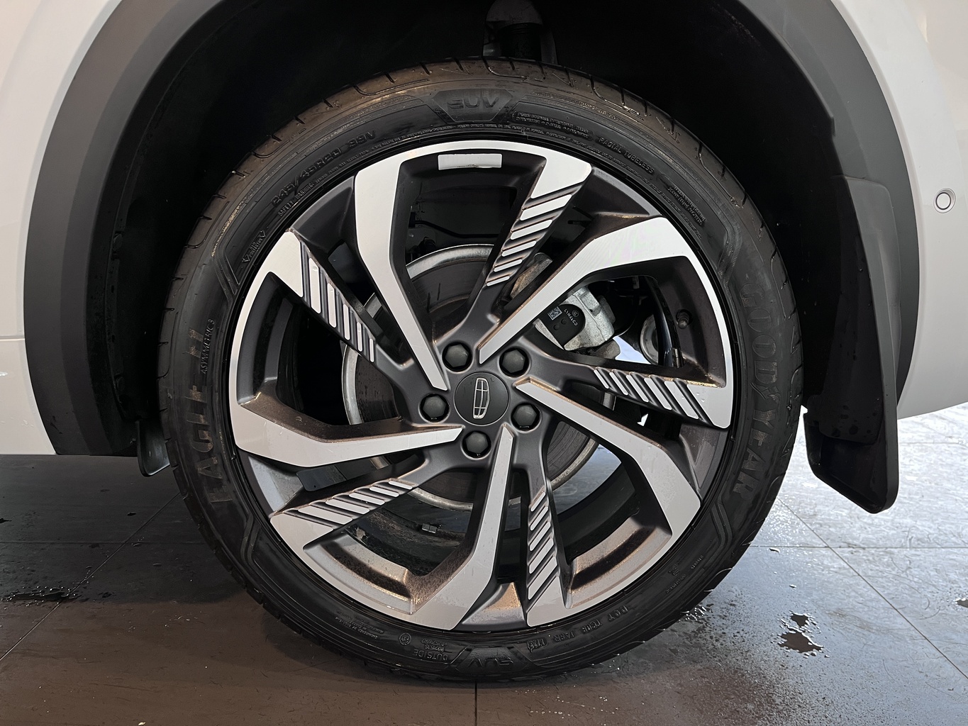 GEELY MONJARO (KX11)