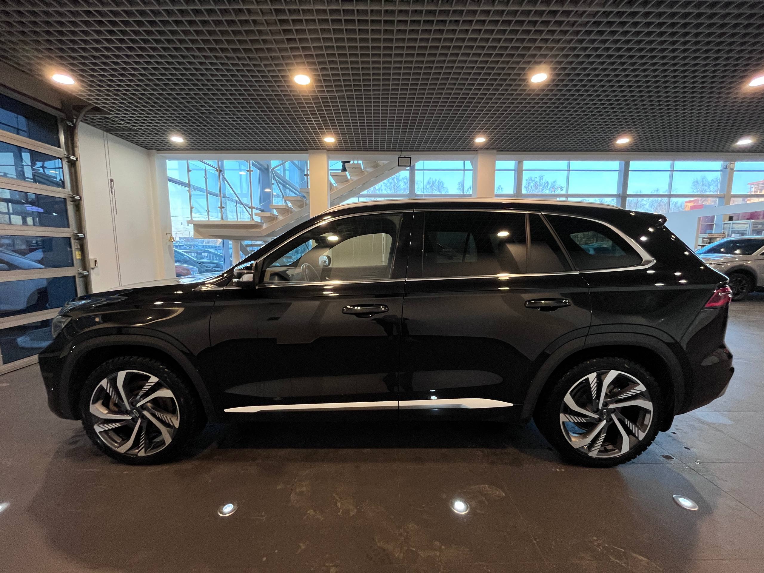 GEELY MONJARO (KX11)