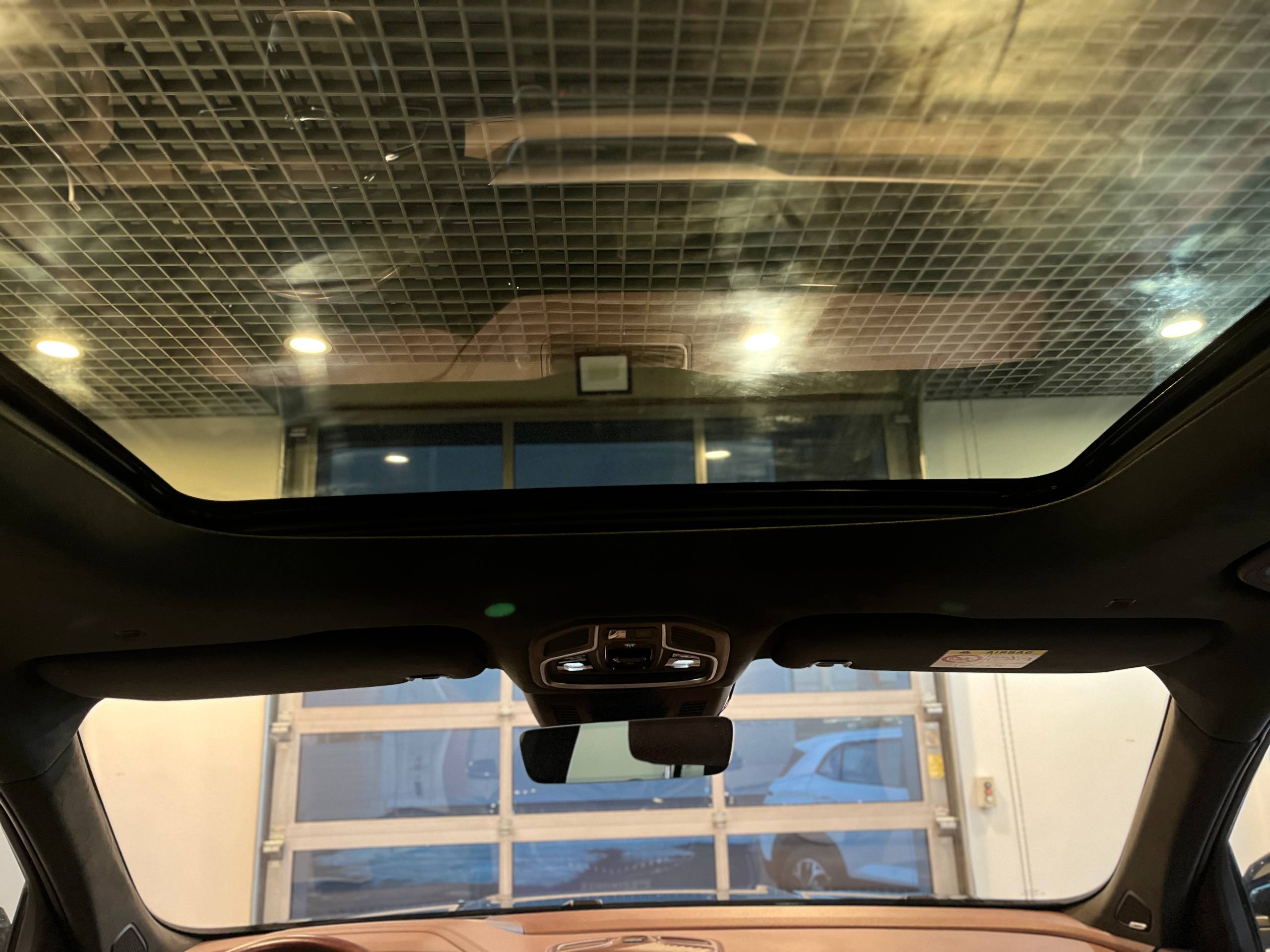 GEELY MONJARO (KX11)