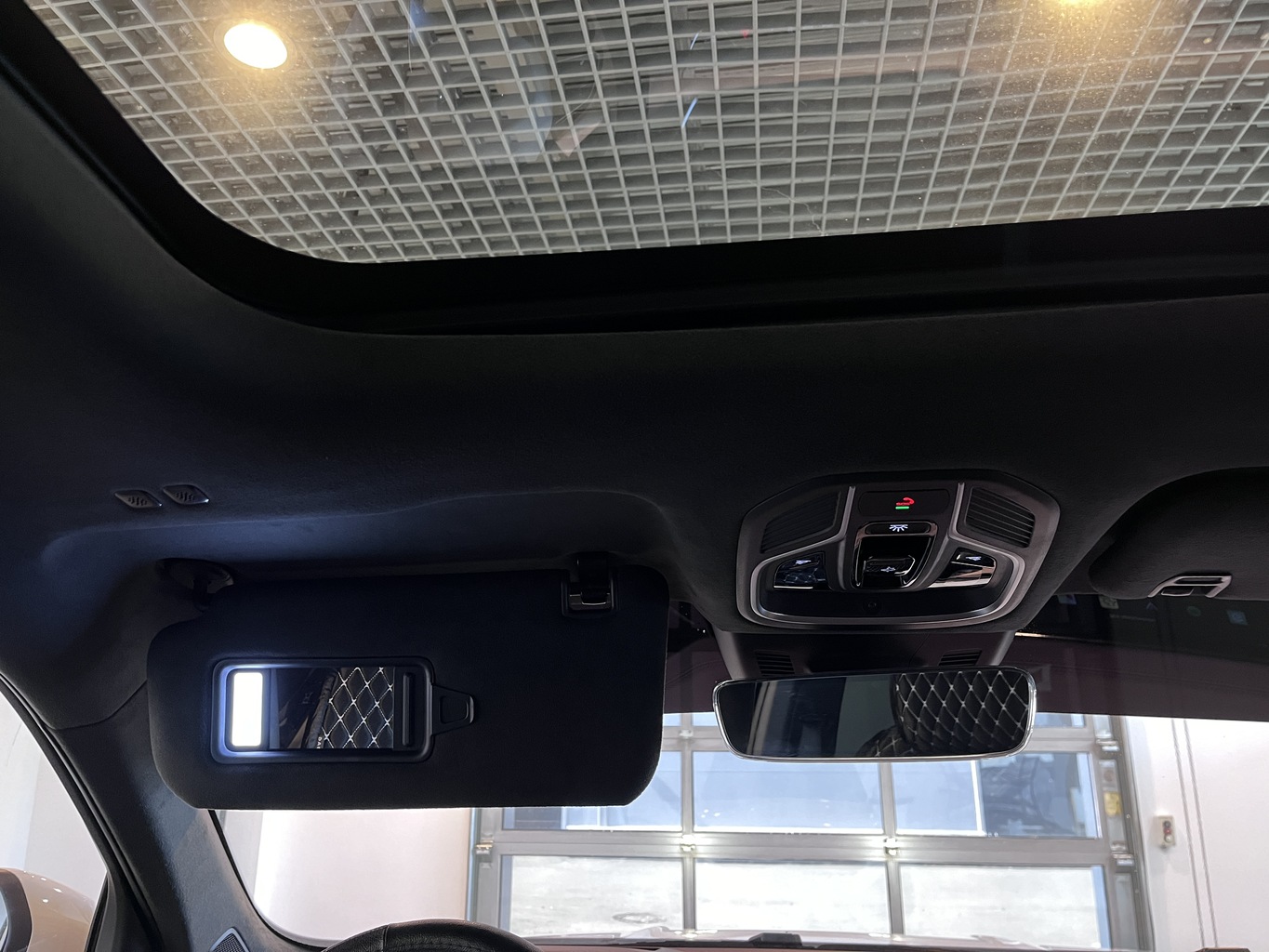GEELY MONJARO (KX11)