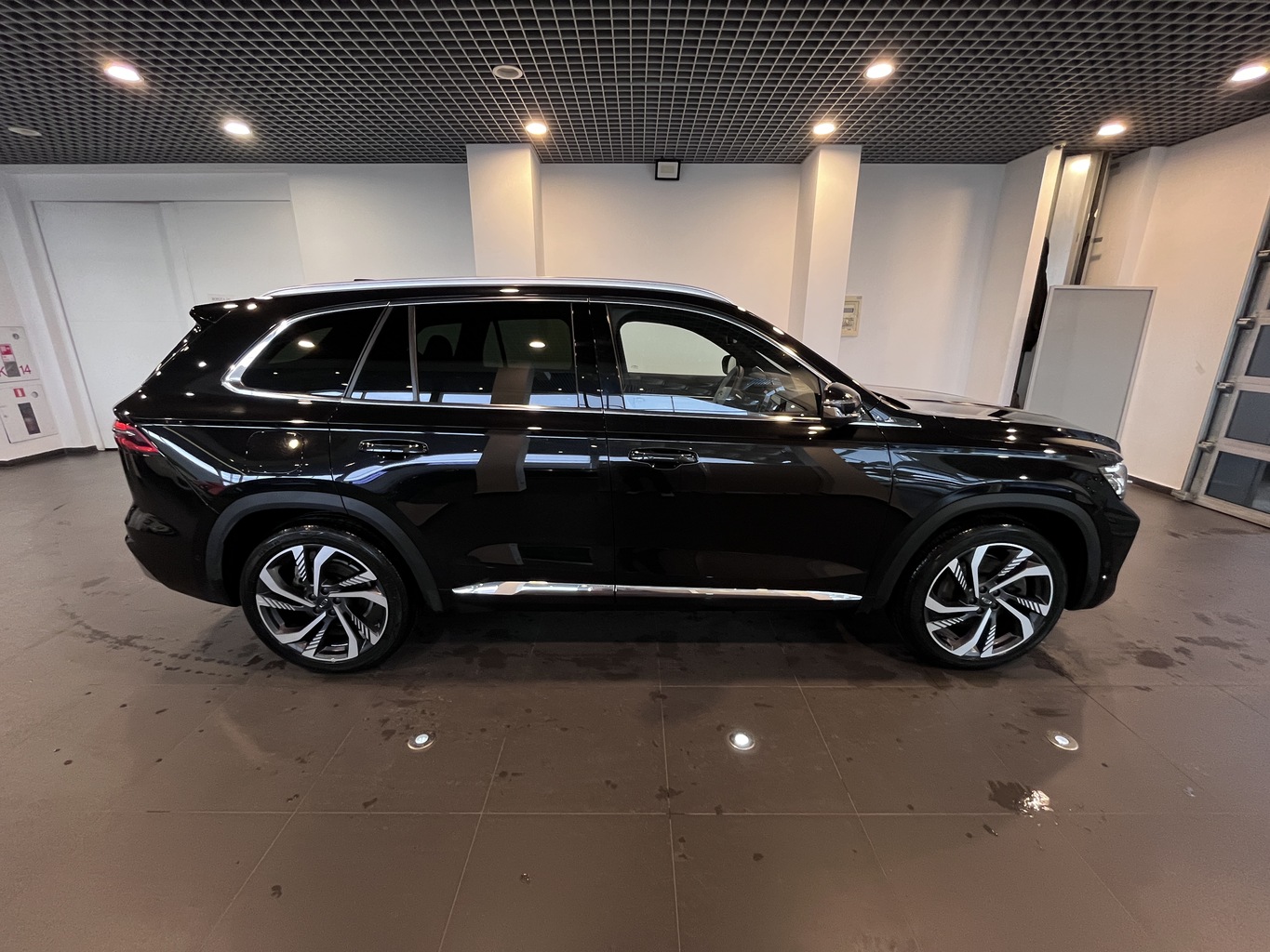 GEELY MONJARO (KX11)