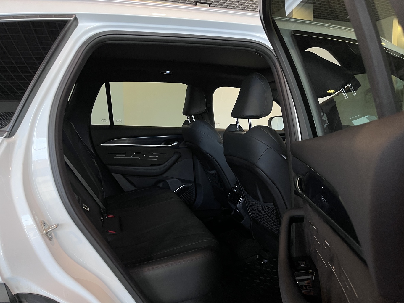 GEELY MONJARO (KX11)