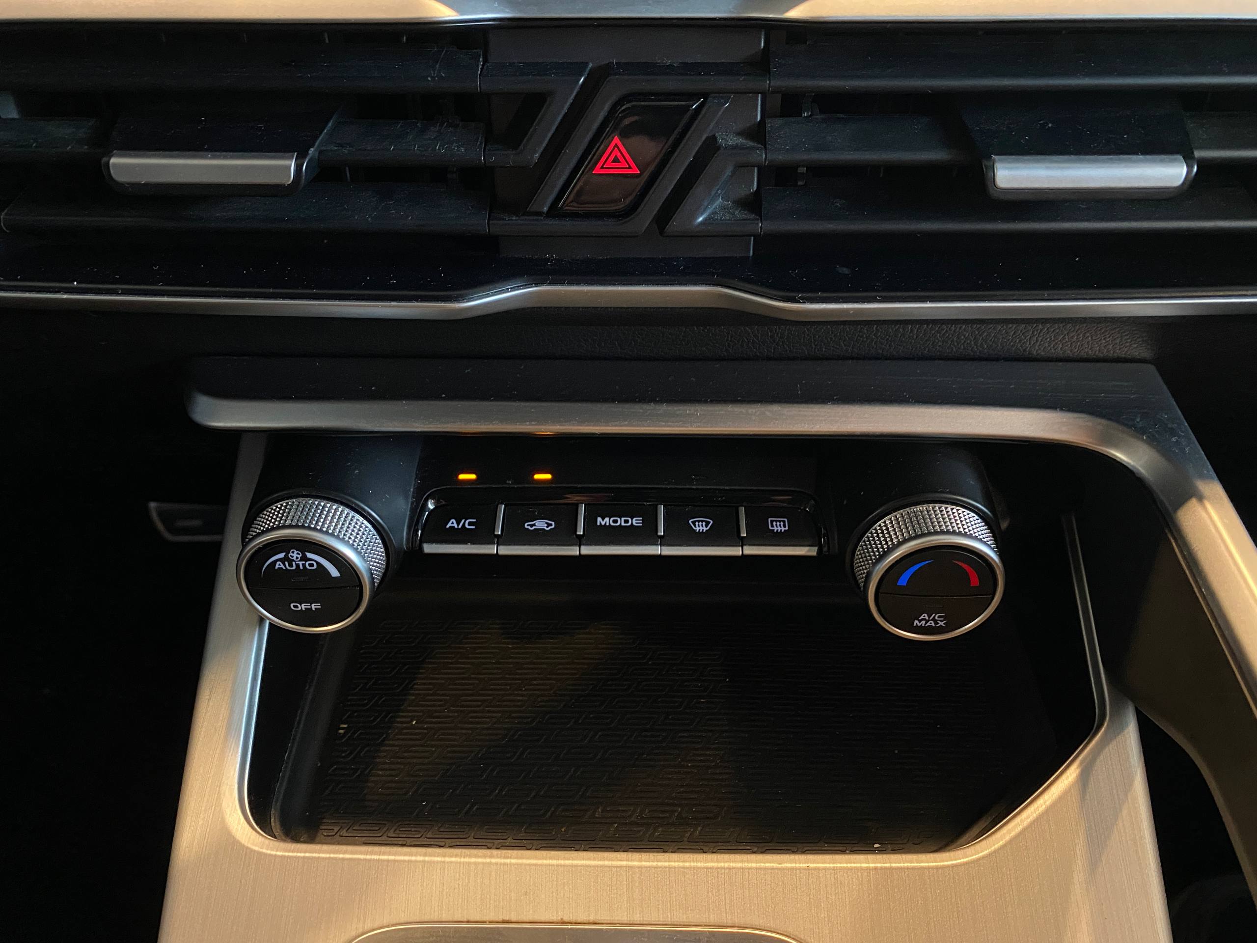 GEELY COOLRAY (SX11 A3)