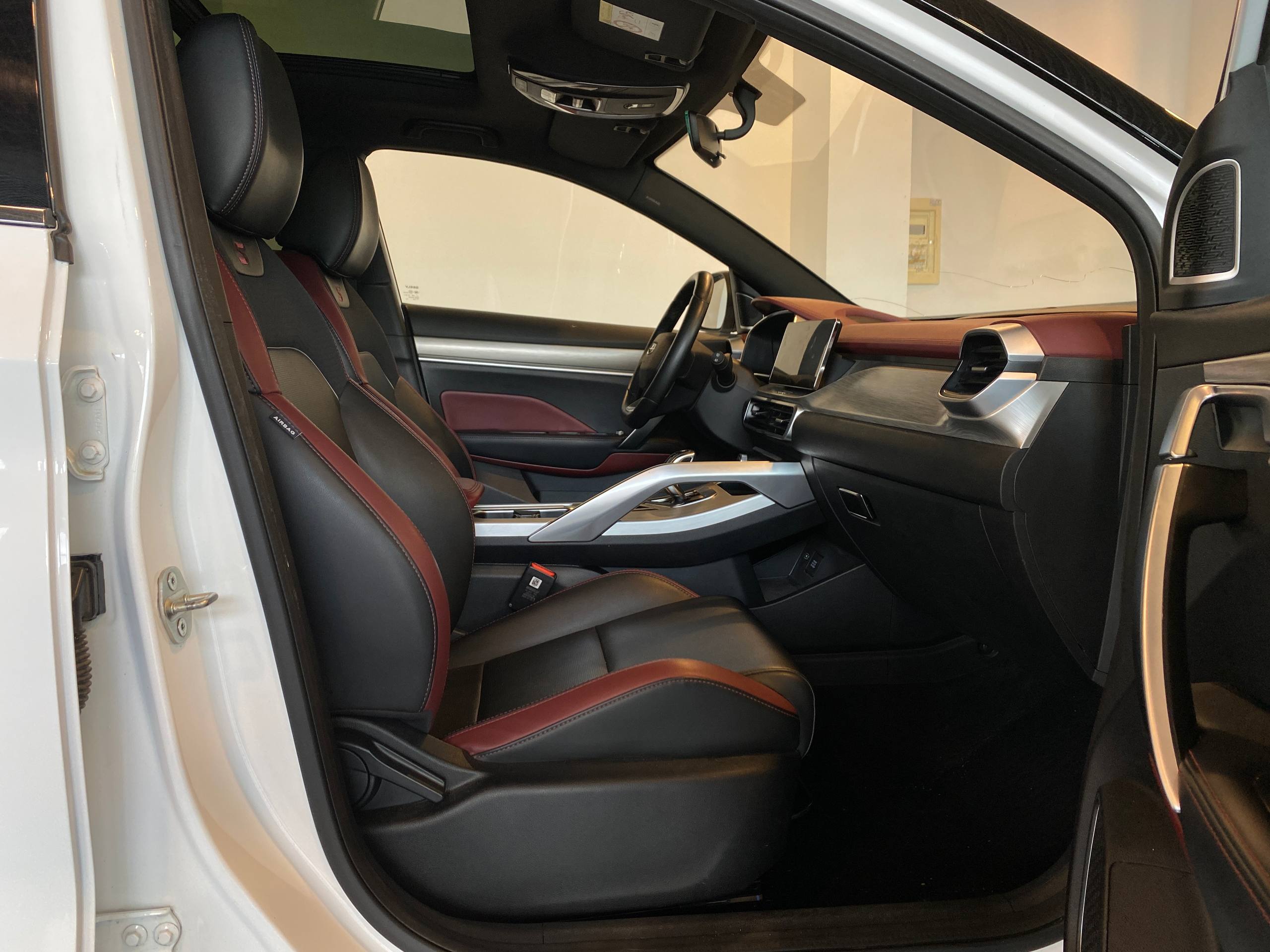 GEELY COOLRAY (SX11 A3)
