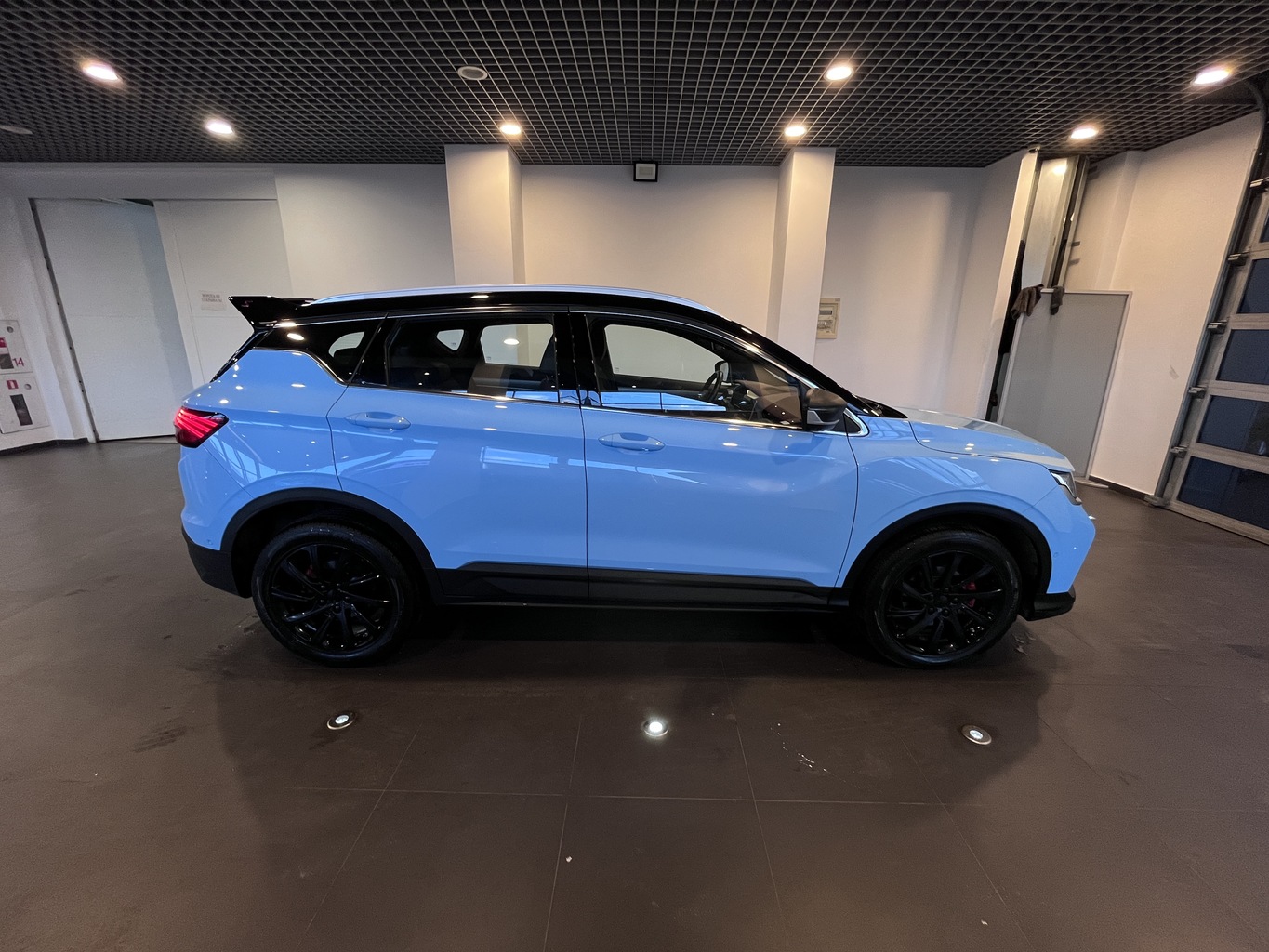 GEELY COOLRAY