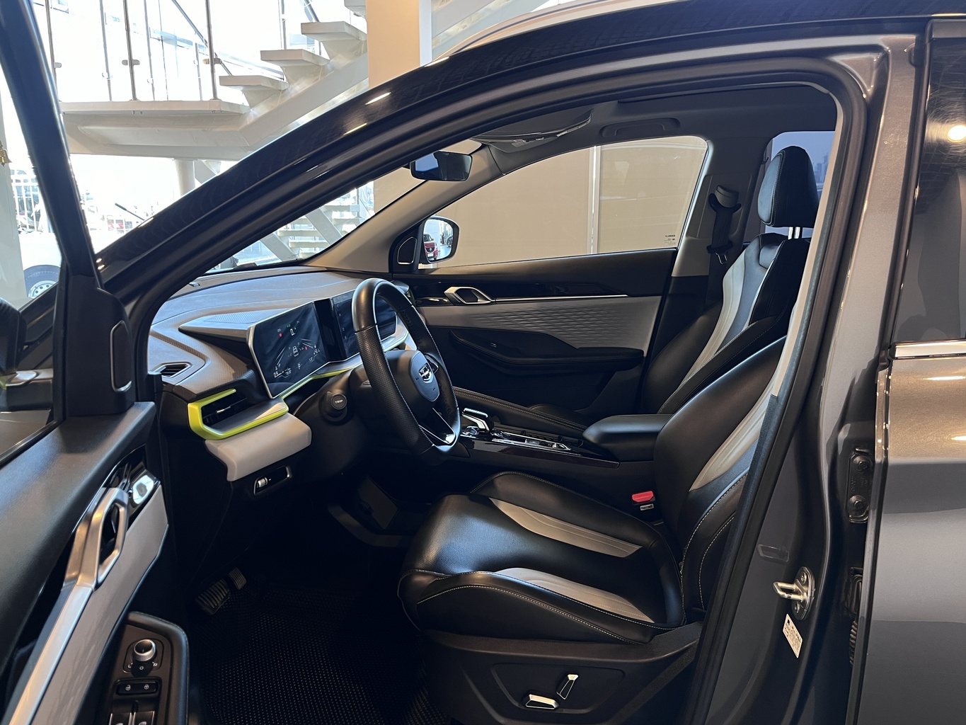 GEELY COOLRAY