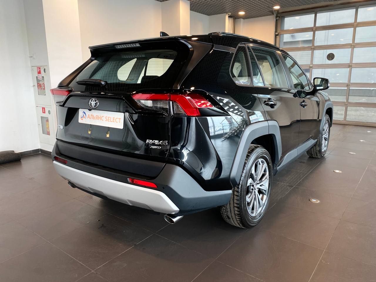 TOYOTA RAV4