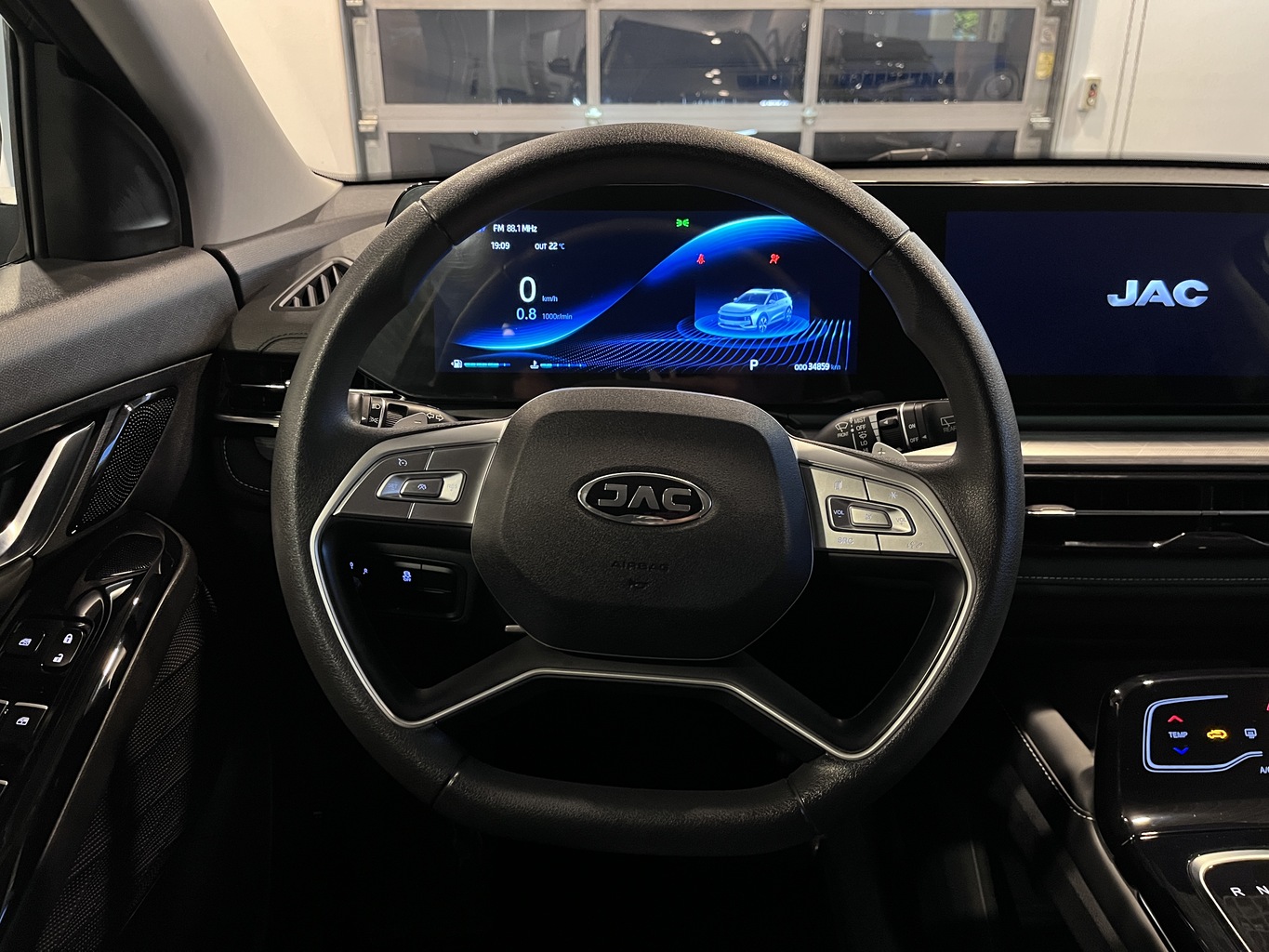 JAC JS6
