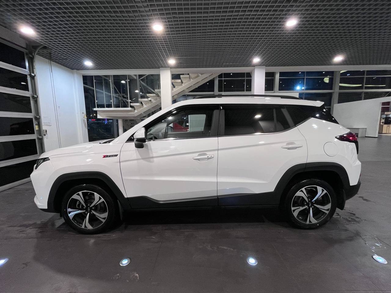 JAC JS4