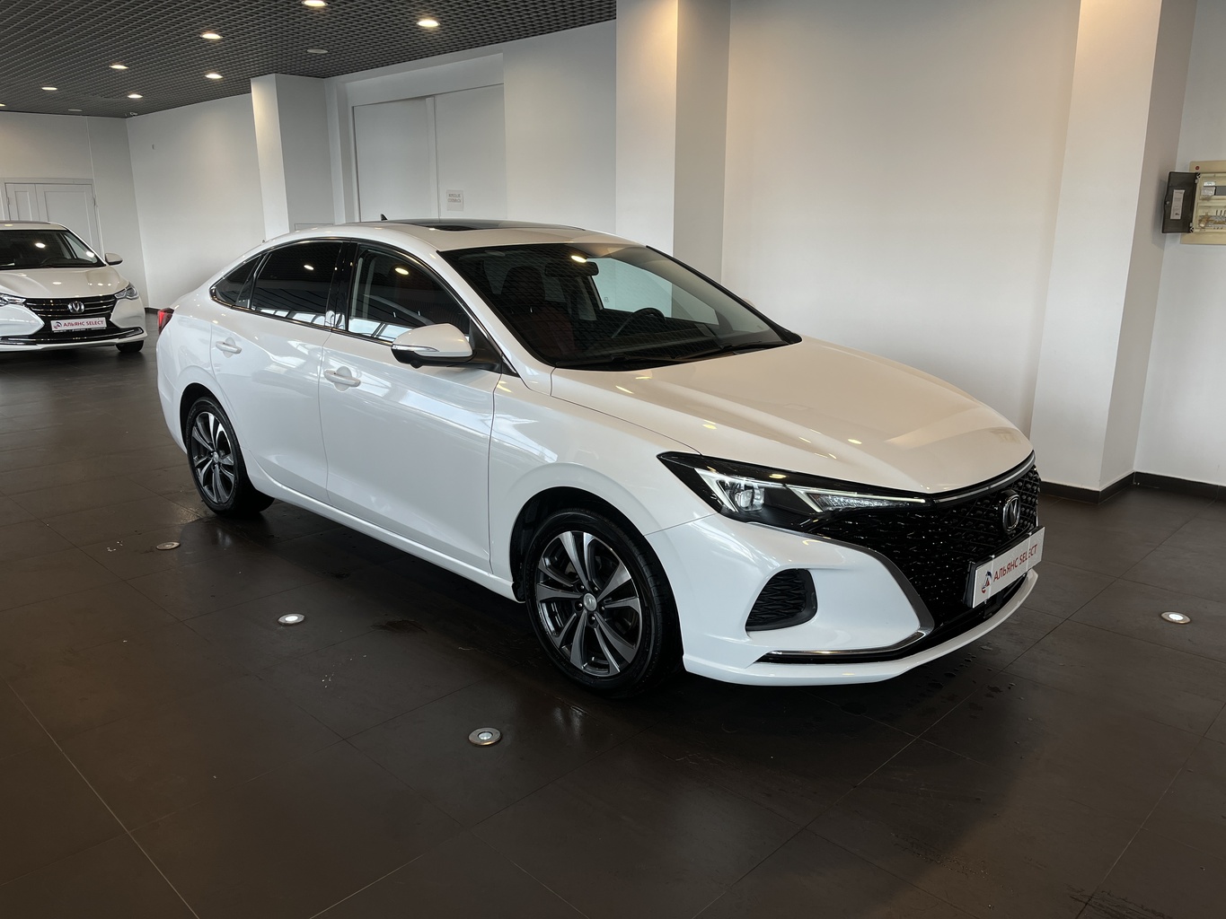 CHANGAN EADO PLUS
