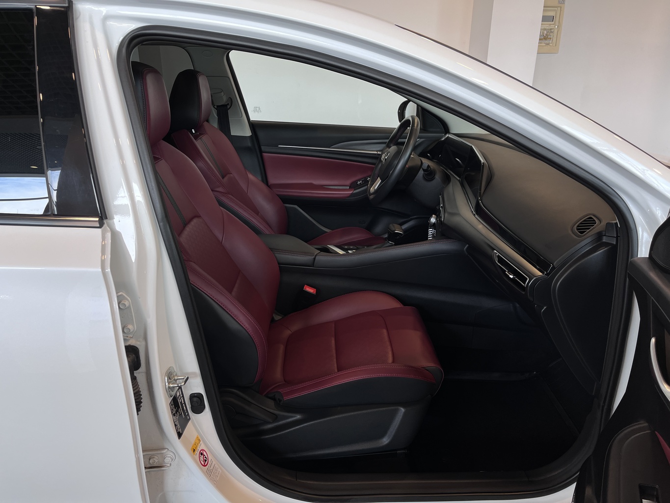 CHANGAN EADO PLUS