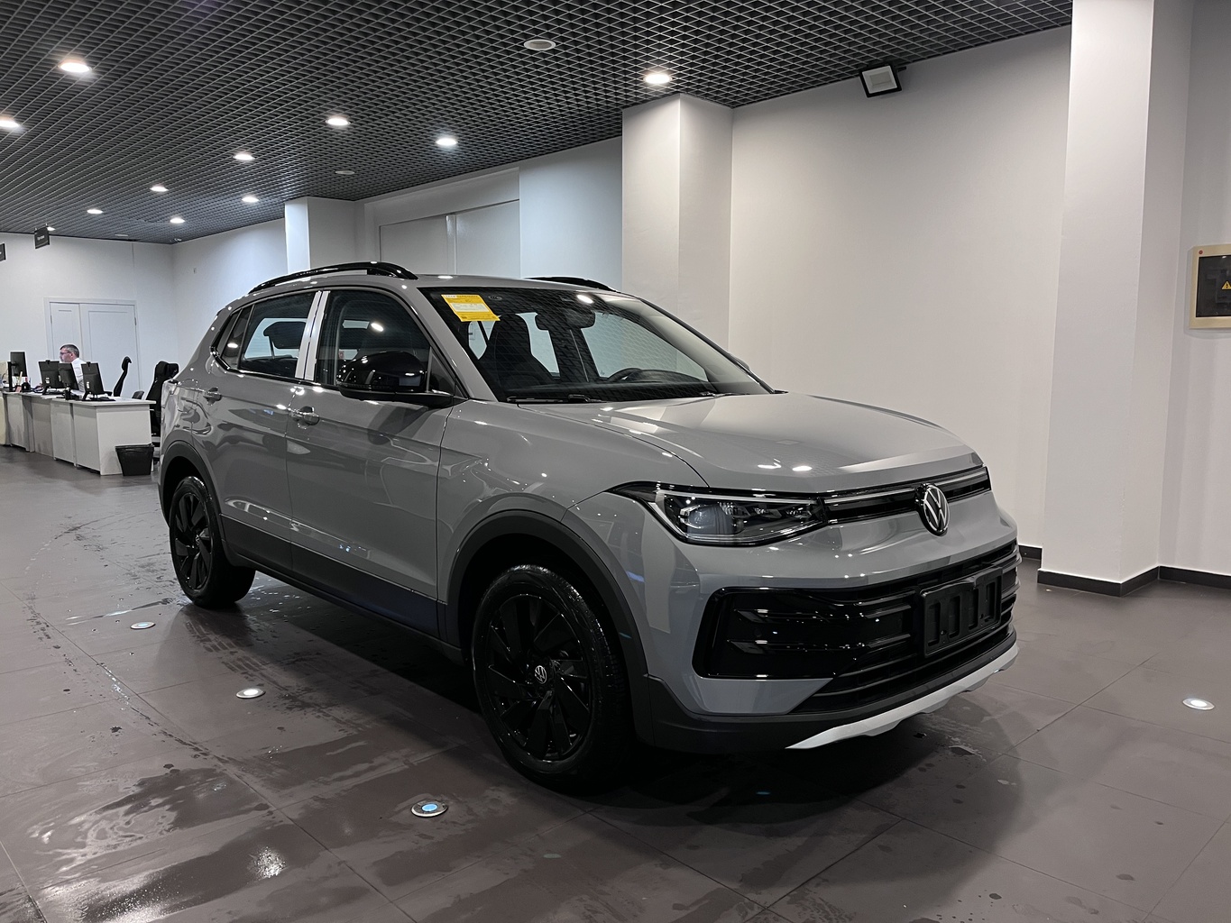 VOLKSWAGEN THARU