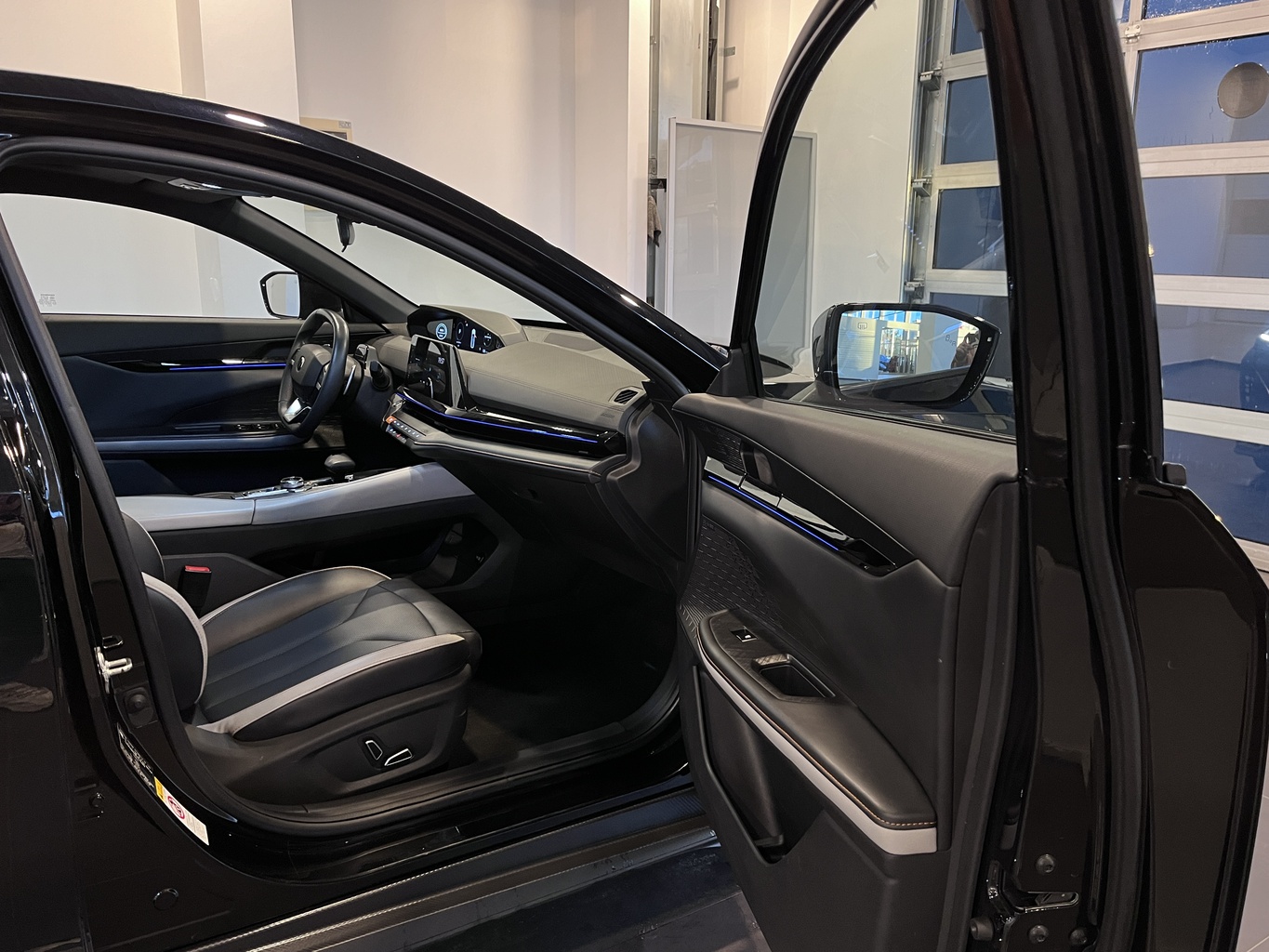 CHANGAN UNI-V