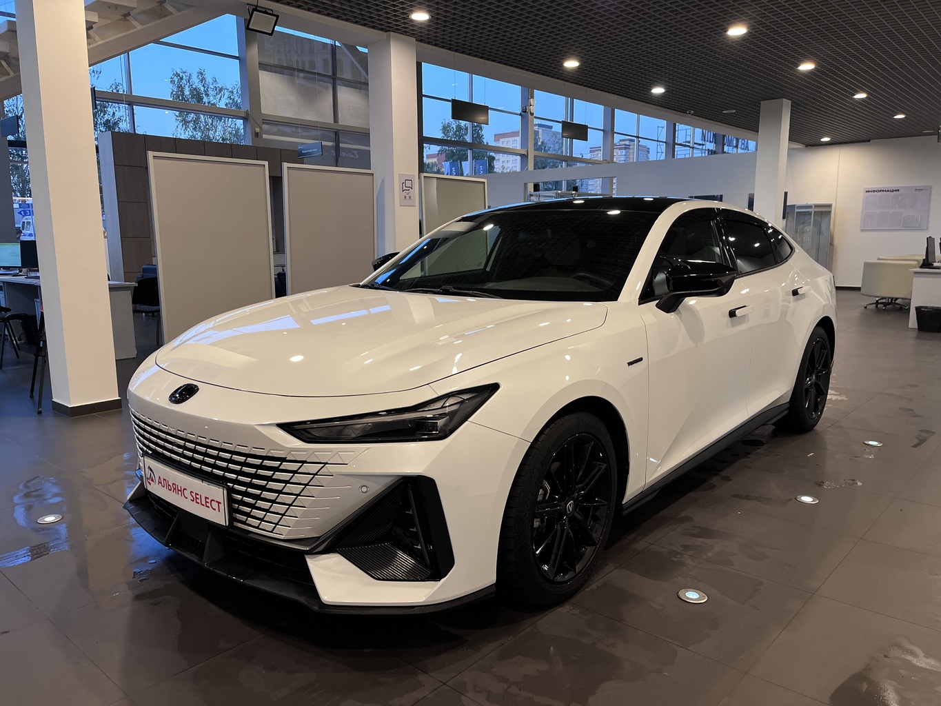 CHANGAN UNI-V