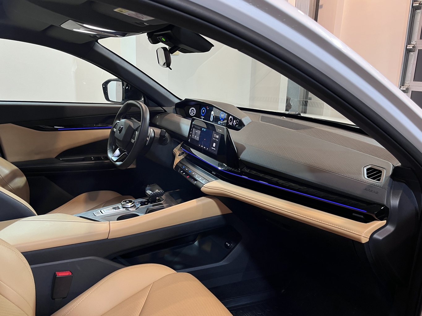 CHANGAN UNI-V