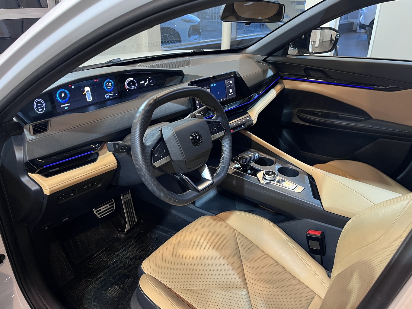 CHANGAN UNI-V