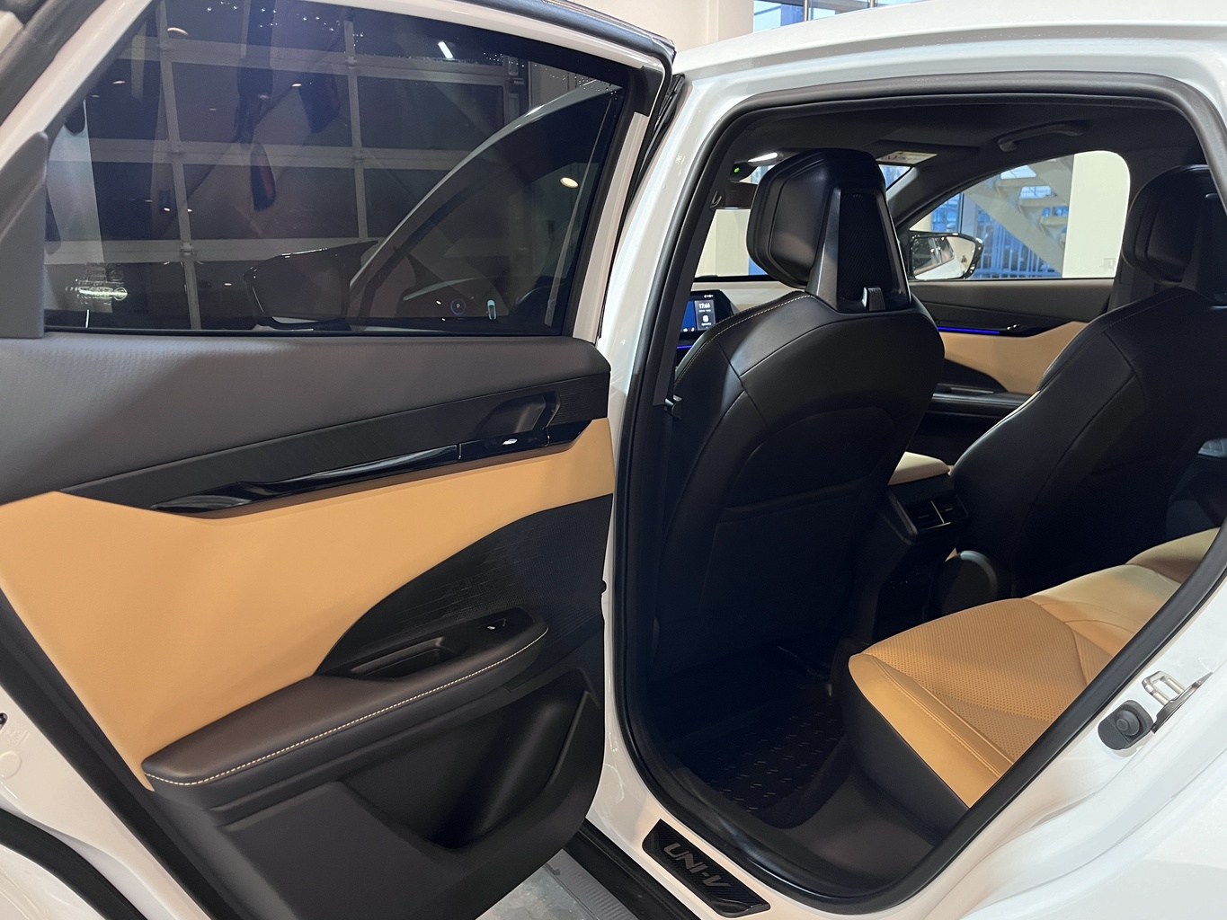 CHANGAN UNI-V
