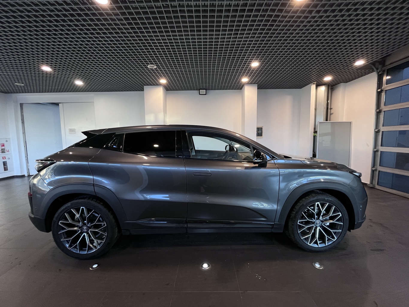 CHANGAN UNI-T
